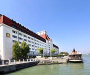 Hilton Vienna Danube Waterfront