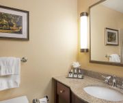 DoubleTree by Hilton Grand Rapids Airport