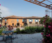 Auberge Du Poids Public hotel restaurant