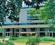 BW PLUS HOTEL DU PARC CHANTILL