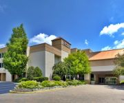 RADISSON HOTEL AT STAR PLAZA