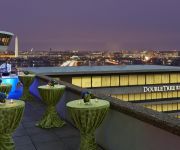 DoubleTree by Hilton Washington DC - Crystal City