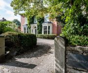 ELEVEN DIDSBURY PARK HOTEL