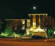 Mini Palace Small & Charming