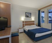 ARMAS GREEN FUGLA BEACH