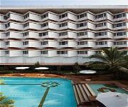 THE GATEWAY HOTEL BEACH ROAD