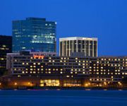 Sheraton Norfolk Waterside Hotel