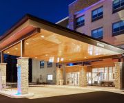 Holiday Inn Express & Suites CHICAGO NORTH SHORE - NILES