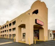 Econo Lodge East