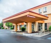 Quality Inn & Suites Riverfront