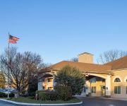 DAYS INN & SUITES CHERRY HILL
