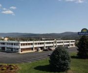 DAYS INN WAYNESBORO