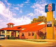 MOTEL 6 CROSSROADS MALL-WATERLOO