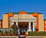 Holiday Inn Express & Suites NASHVILLE-I-40&I-24(SPENCE LN)