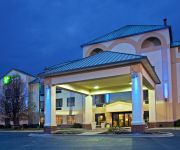 Holiday Inn Express & Suites MADISON