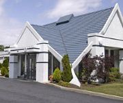 Howard Johnson Inn - Milwaukee Airport