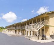 Rodeway Inn at Six Flags