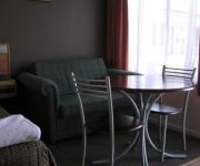 RIVIERA ON RUTHVEN MOTEL