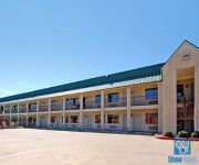 BEST WESTERN CEDAR INN