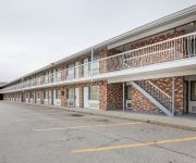 Econo Lodge Inn & Suites
