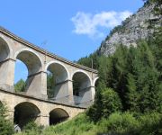 Flackl-Wirt Seminar, Freizeit und Kunstparadies