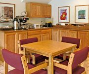 Super 8 Motel - Whiteburg