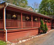 VALLEY BROOK INN AND COTTAGES
