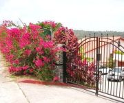 FOND BAY SUITES AND VILLA