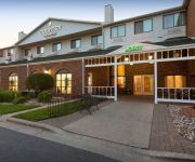 COUNTRY INN AND SUITES FARGO