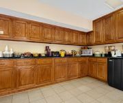 BAYMONT INN & SUITES FOREST CI