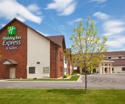 Holiday Inn Express & Suites WATERTOWN