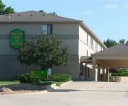 MAQUOKATA INN AND SUITES