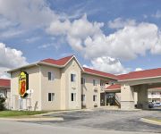 SUPER 8 INDNAPLS NE CASTLETN