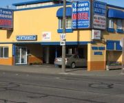 TOWN HOUSE MOTEL