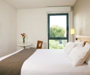 Sejours & Affaires Jeanne D Arc Apparthotel