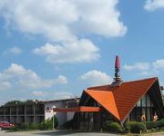 RED CARPET INN AND SUITES HOUS