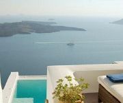 Dreams Luxury Suites