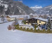 BOUTIQUE Hotel Garni Landhaus Säumler Familie Haidacher