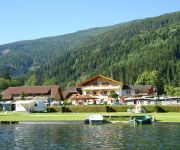 Fischerhof Glinzner direkt am Afritzer See Gasthof