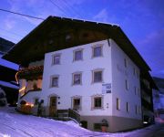 Bauernhof Thalerhof -Tauch ein in den Garten der Sinne