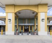 Econo Lodge Inn & Suites Downtown Northeast