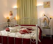 Queen Serenity Hotel