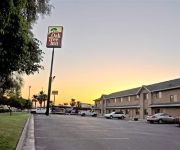 OAK TREE INN YUMA