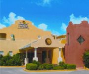 TROPICAL WINDS APARTMENT HOTEL