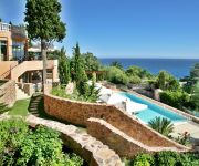 Tiara Yaktsa Côte d'Azur