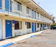 MOTEL 6 BAKERSFIELD CONVENTION CENT