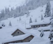 TRIVENA Schutzhütten