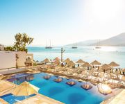 Sina Hotel Suites Spa Beach