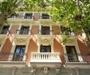 Petit Palace Lealtad Plaza