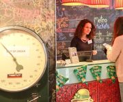 Le Vintage Hostel Gare du Nord